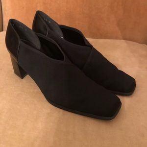 Stuart Weitzman elastic booties with square toe